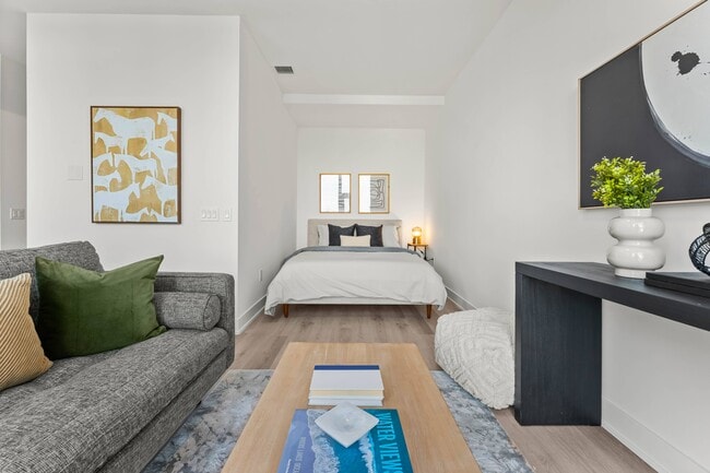 500 Upper Wellington
