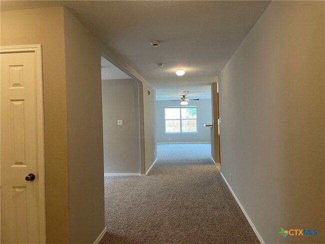 Photo - 217 Roadrunner Ave