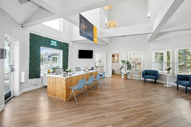 Clubhouse 2 - The Radley