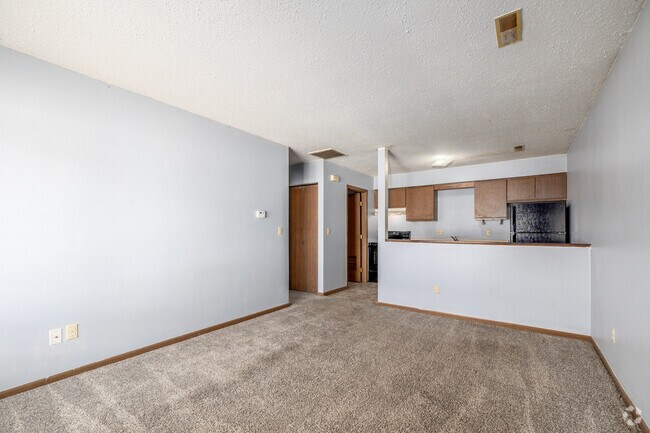 1BR, 1BA — 576SF — Living Room - Bradlee Park Apartments