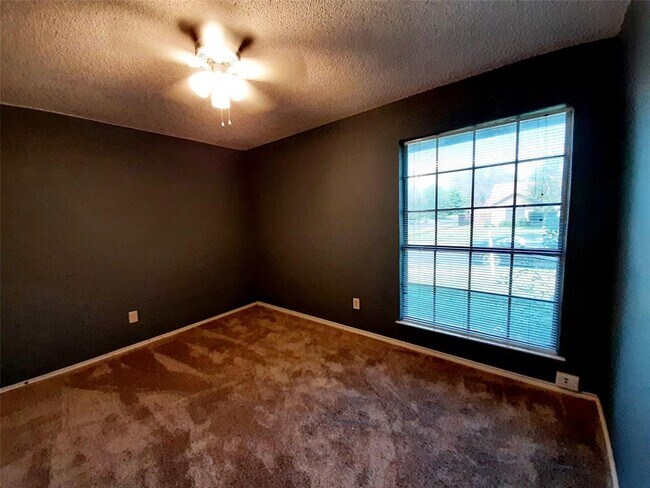 Photo - 2900 Penny Ln