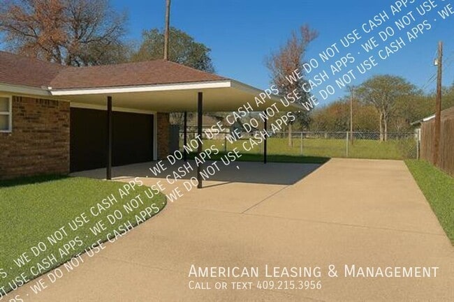 Building Photo - 13430 Moss Hill Dr