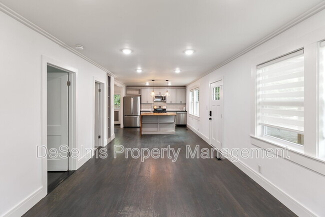 Photo - 927 Chickasaw Ave