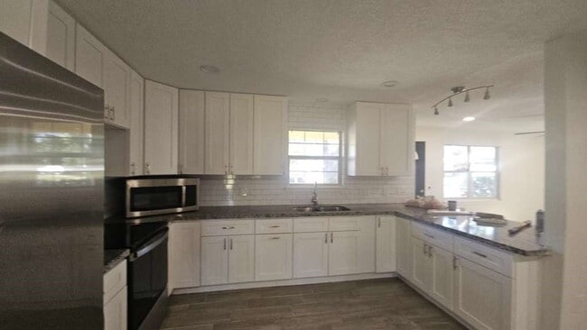 Photo - 10101 Rebel Rd