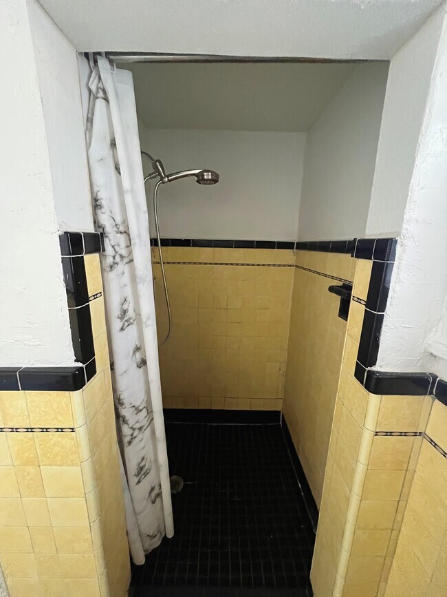 Studio Apartment in Historic Salt Lake Cit... Unit 5 Salt Lake City