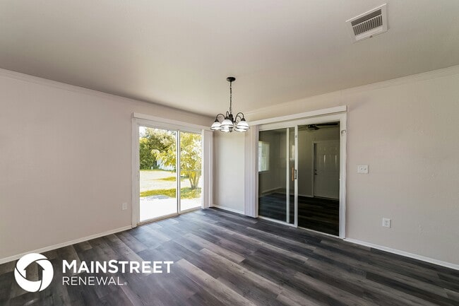 Photo - 5726 Kenwood Dr