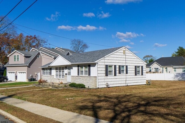 Photo - 318 Jefferson Ave