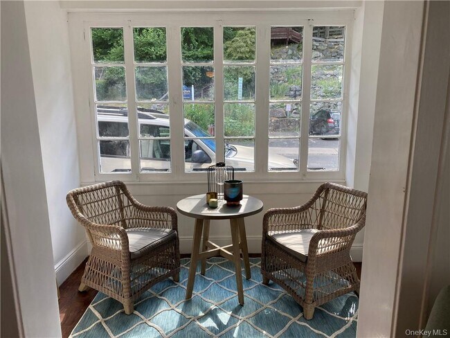 Photo - 593 Piermont Ave Unidad 2