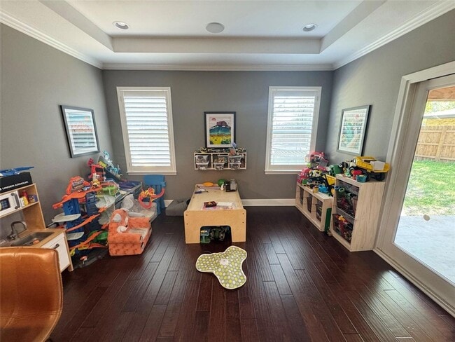 Photo - 4803 Woodside Dr