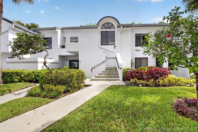 Photo - 7563 Glendevon Ln Unit 1306
