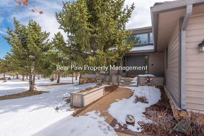Beautiful Home in Genesee!! - Beautiful Home in Genesee!!