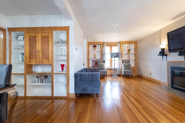 Photo - 1032 Yellowstone Rd