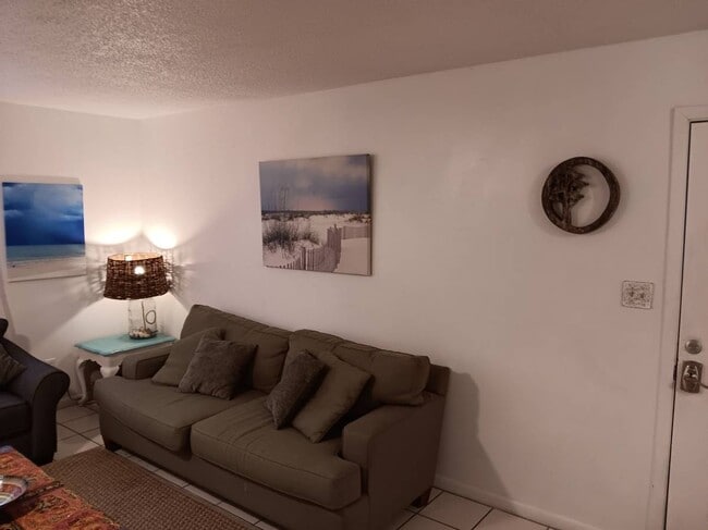 living rooom - 203 C St Unit B