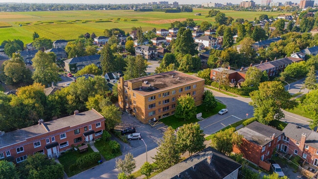 Arbor Village Hollington