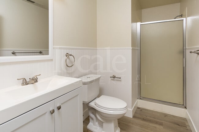 Photo - 1340 W 4th St