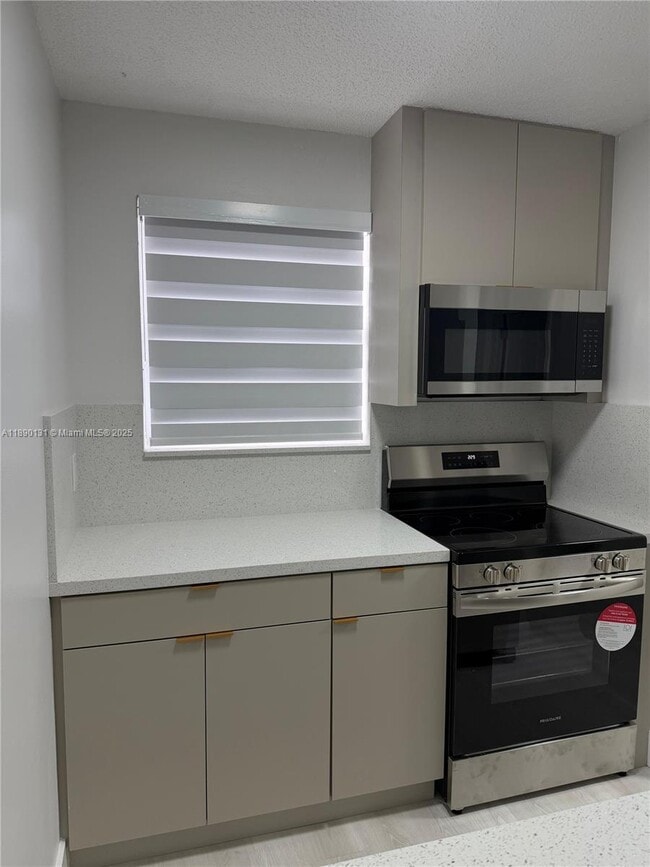 Photo - 2721 NW 23rd Ct Unit 11