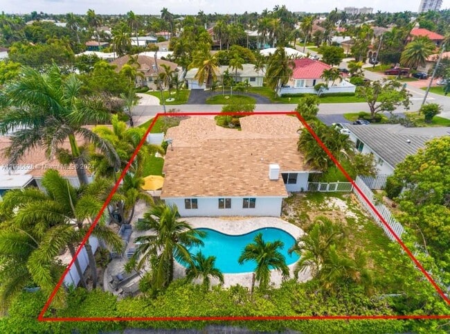 Photo - 2784 NE 30th St