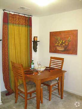 Dining Area - Bromley Park