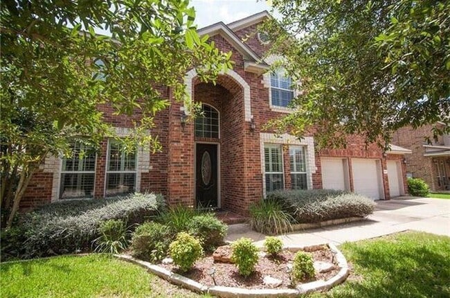 Building Photo - 3815 Lagoona Dr