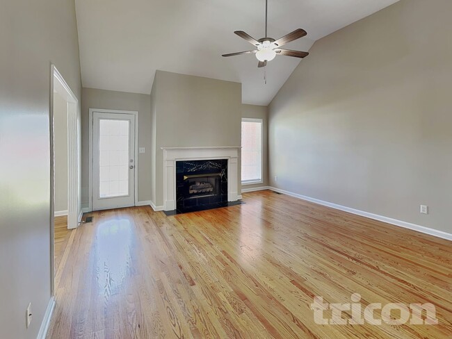 Photo - 1090 Pinehurst Dr