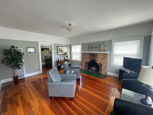 Photo - 1219 H St Apartamento Unidad 1221 H Street