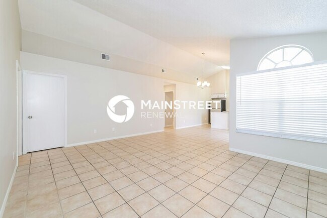 Photo - 3 Bedroom Pet-Friendly Home in KISSIMMEE, FL with Main Street Renewal