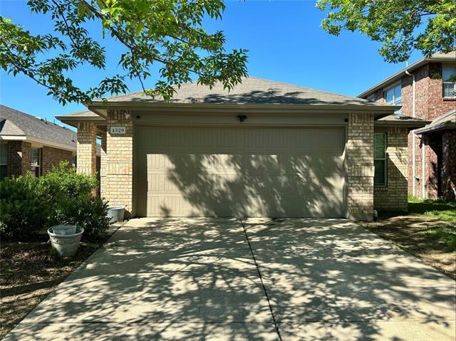 Photo - 1329 Silver Maple Ln
