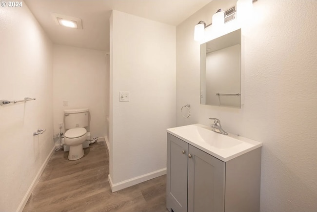 Photo - 415 SW 7th St Unidad D