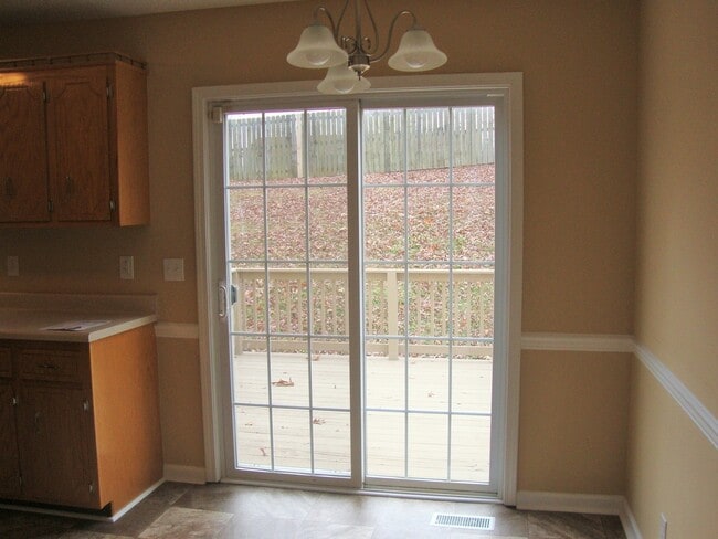 Photo - 994 Roedeer Dr