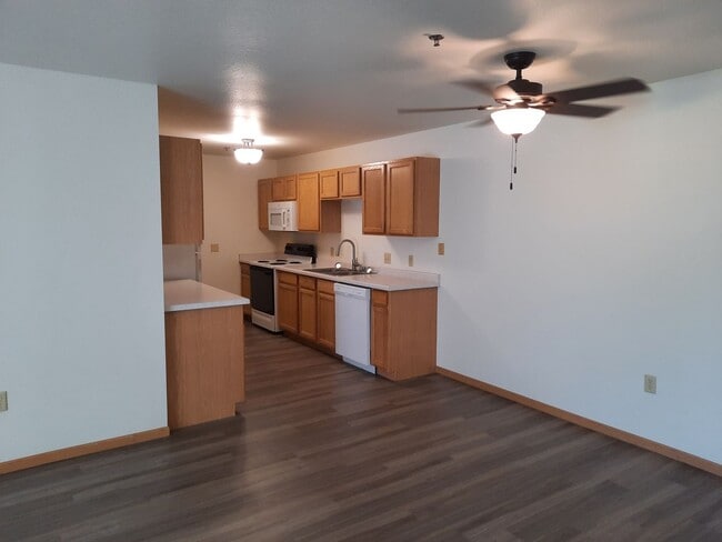 Photo - Chapel Hill Apartments