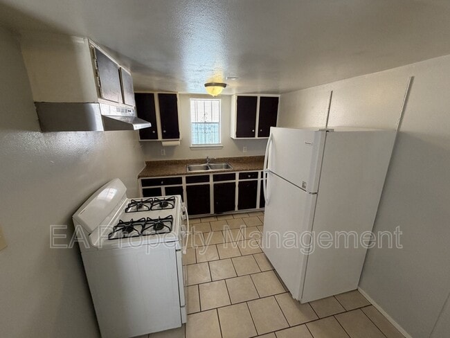 Photo - 117 40th St NW Unit 9