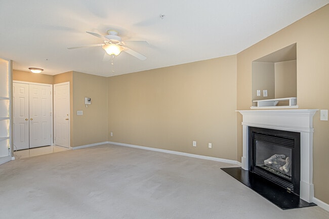 Photo - 6113 Hedgecock Cir