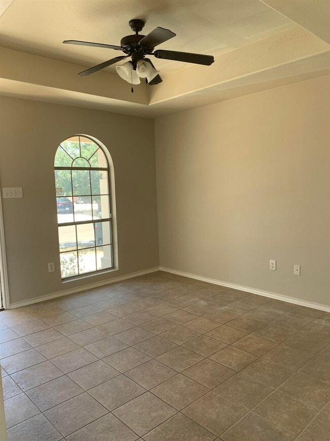 Photo - 2615 Bandera Dr