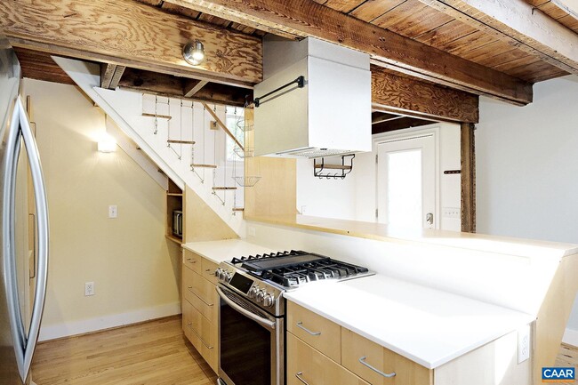 Photo - 223 4th St NW