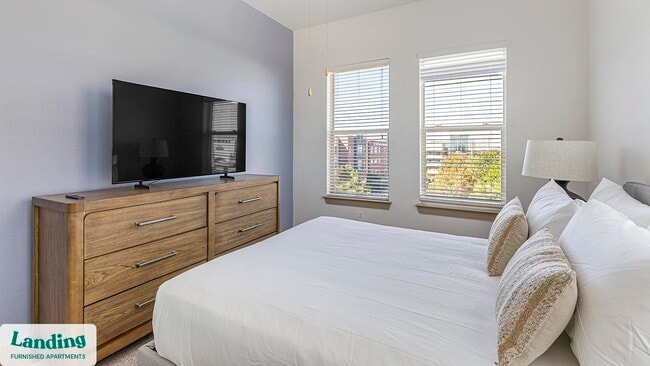 Photo - 5005 Galleria Dr Unidad 1400