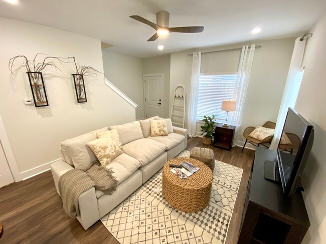Cambridge Creek Court