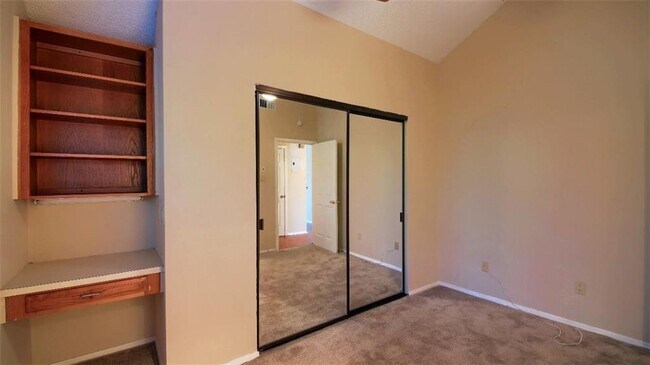 Photo - 908 Poplar St Unit 203