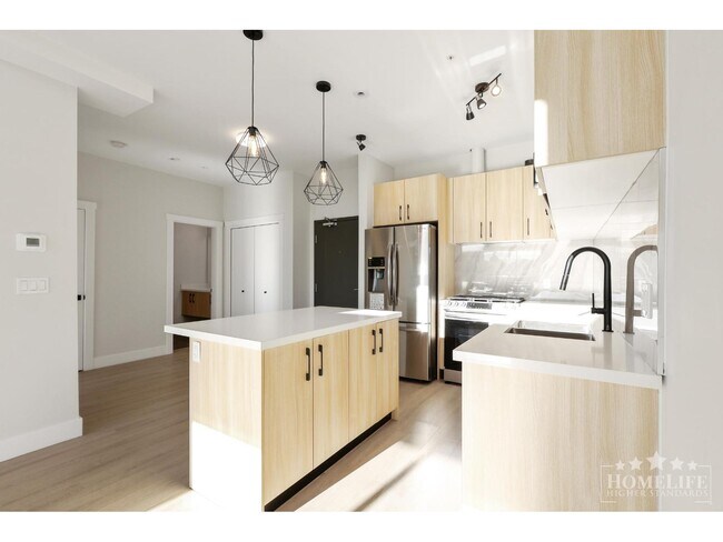 Photo - 14858-14860 60 Ave Unit 304