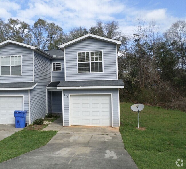 Building Photo - Sandy Oak Townhomes - End Unit!