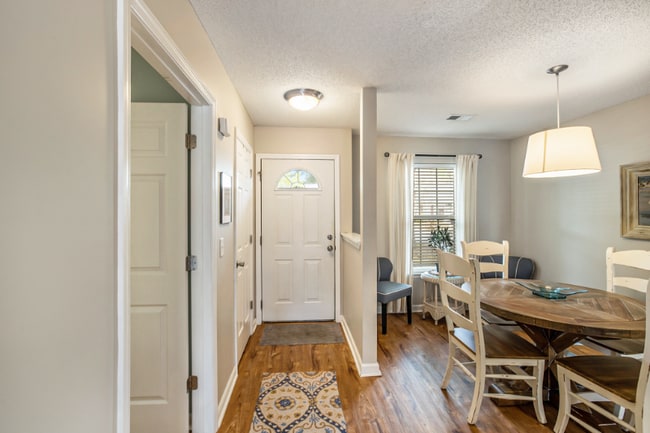 Photo - 1518 Blaze Ln