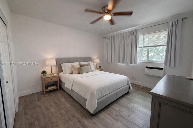 Photo - 7421 Carlyle Ave Unit 7