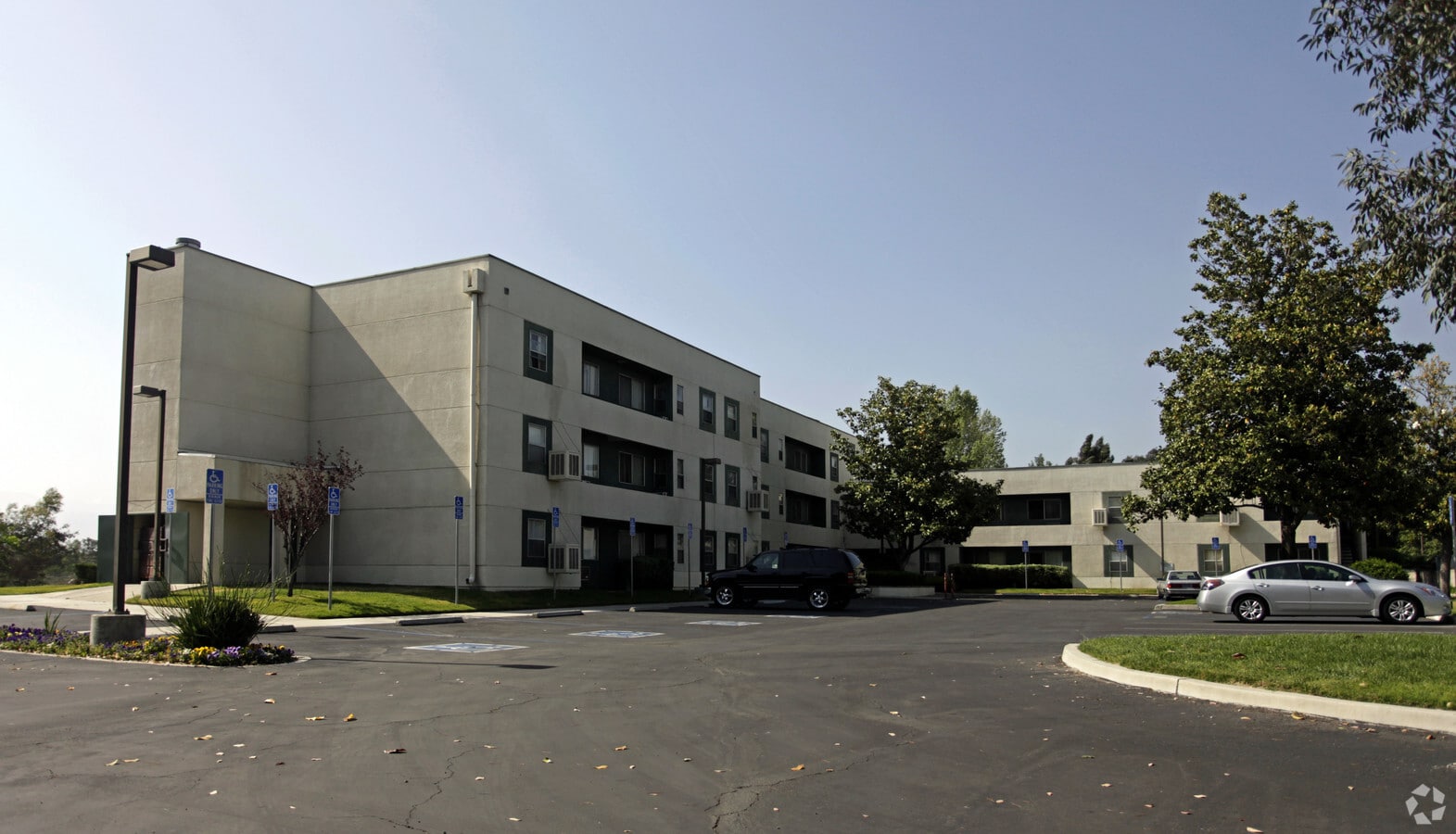 Photo - Century Arrowhead Vista Apartments
