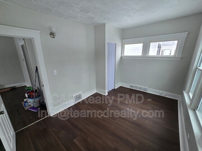 Photo - 13701 Benwood Ave