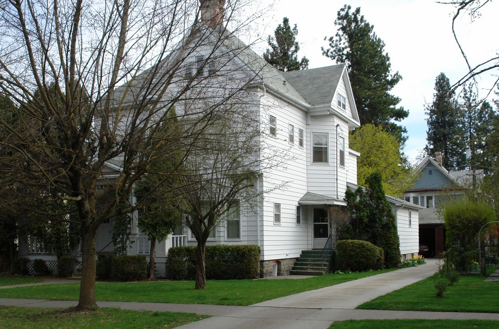 Ballard Howe House Apartments - Ballard Howe House Apartments