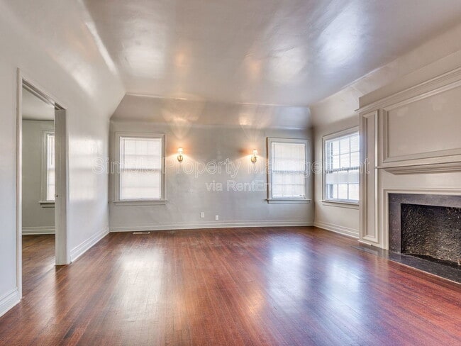 Photo - 816 NE 20th St