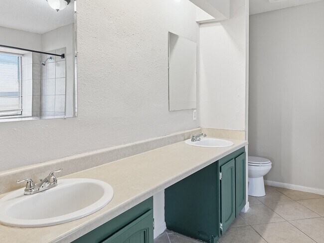 Photo - 2330 Cades Cove Dr