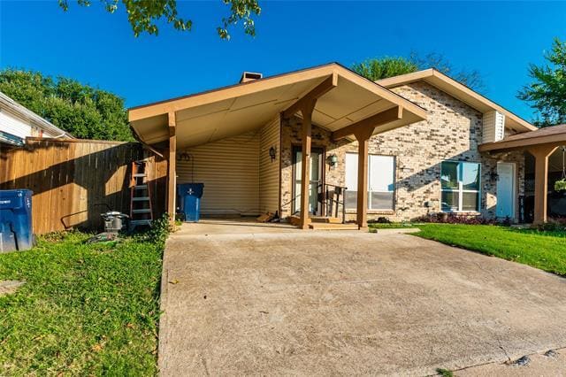 Photo - 714 Sceptre Cir