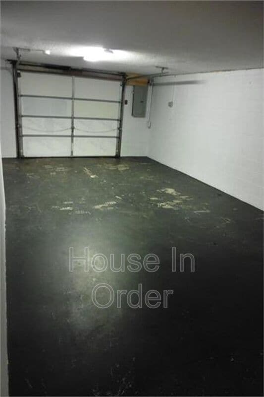 187 A Weston Road
