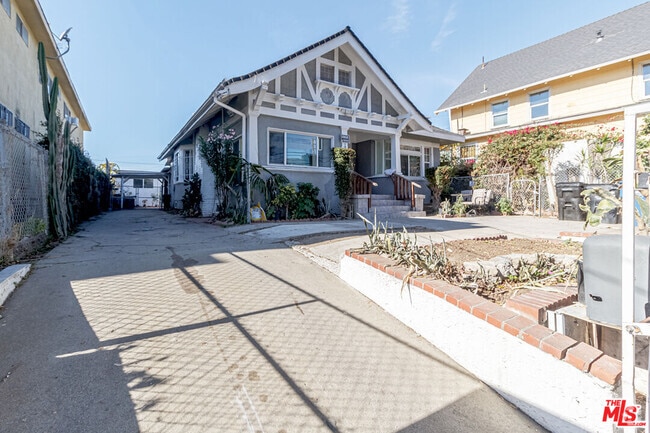 Building Photo - 1207 S Harvard Blvd Rental
