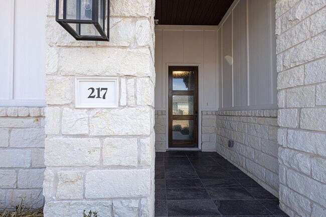 Photo - 217 Northcrest Dr